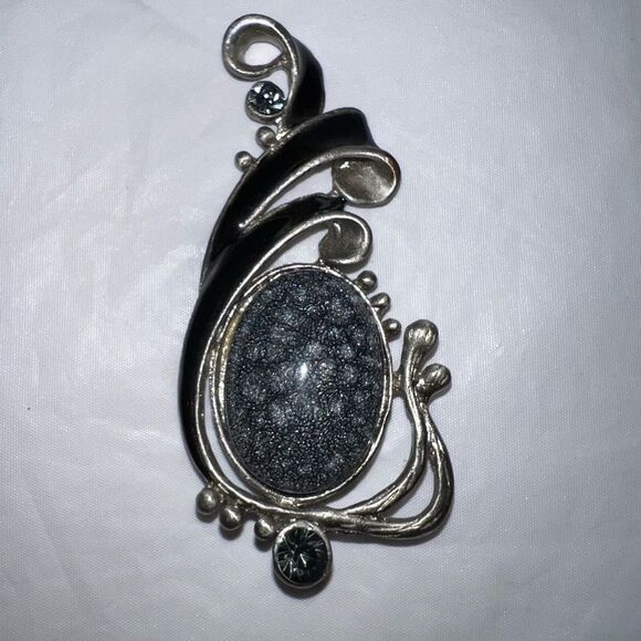 Vintage Silver Tone and Enamel Gray Sunstone Pendant - Picture 11 of 12